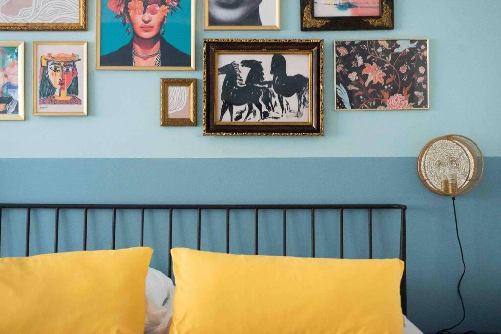 Colourful Modern Flat / Balcony / Charles Bridge Apartmán